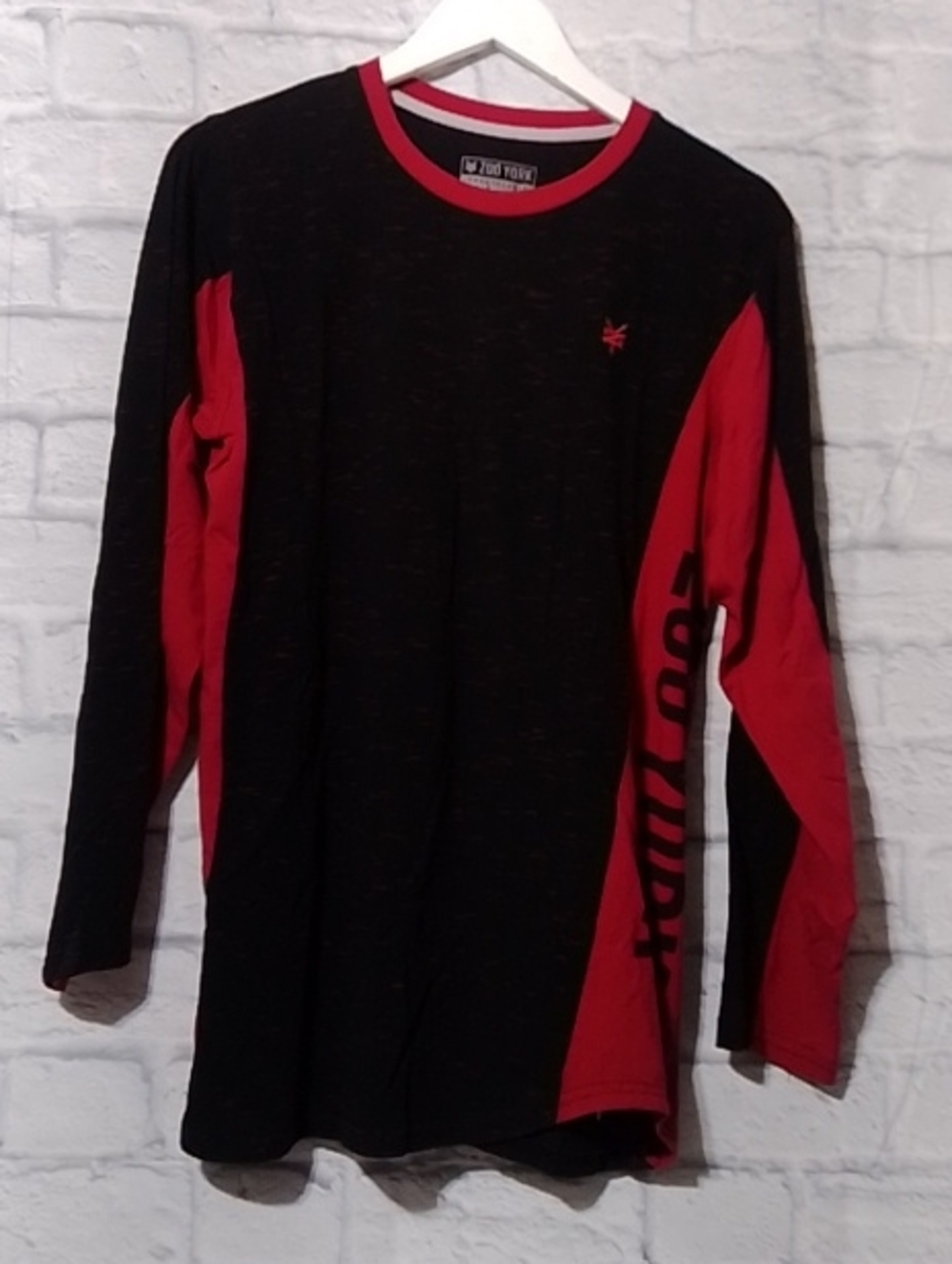 Zoo York Black and Red Long Sleeve Youth Tee
